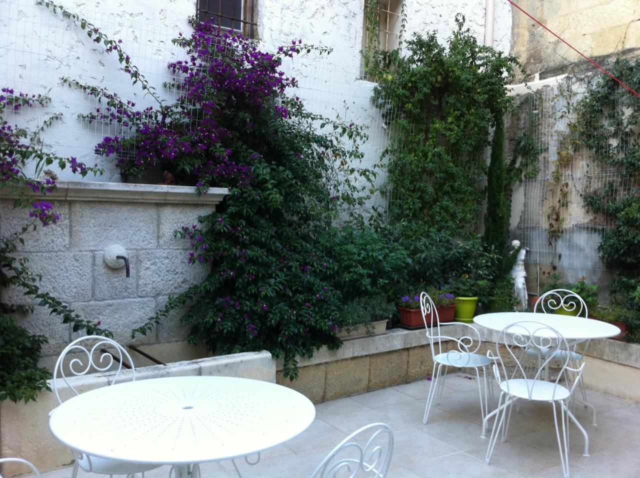 ボーヴォワザン Couleurs De Camargue Bed & Breakfast エクステリア 写真
