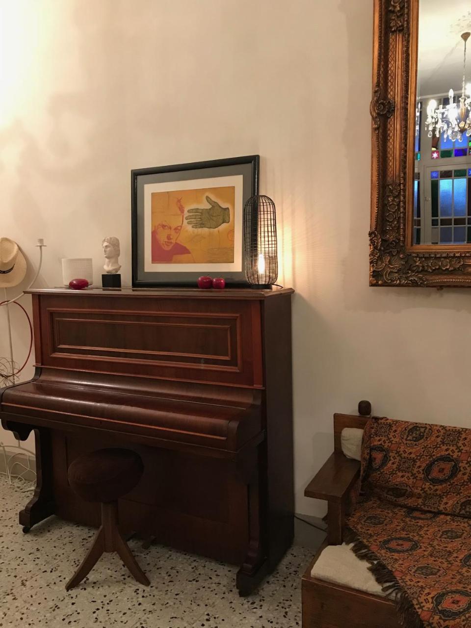 ボーヴォワザン Couleurs De Camargue Bed & Breakfast エクステリア 写真