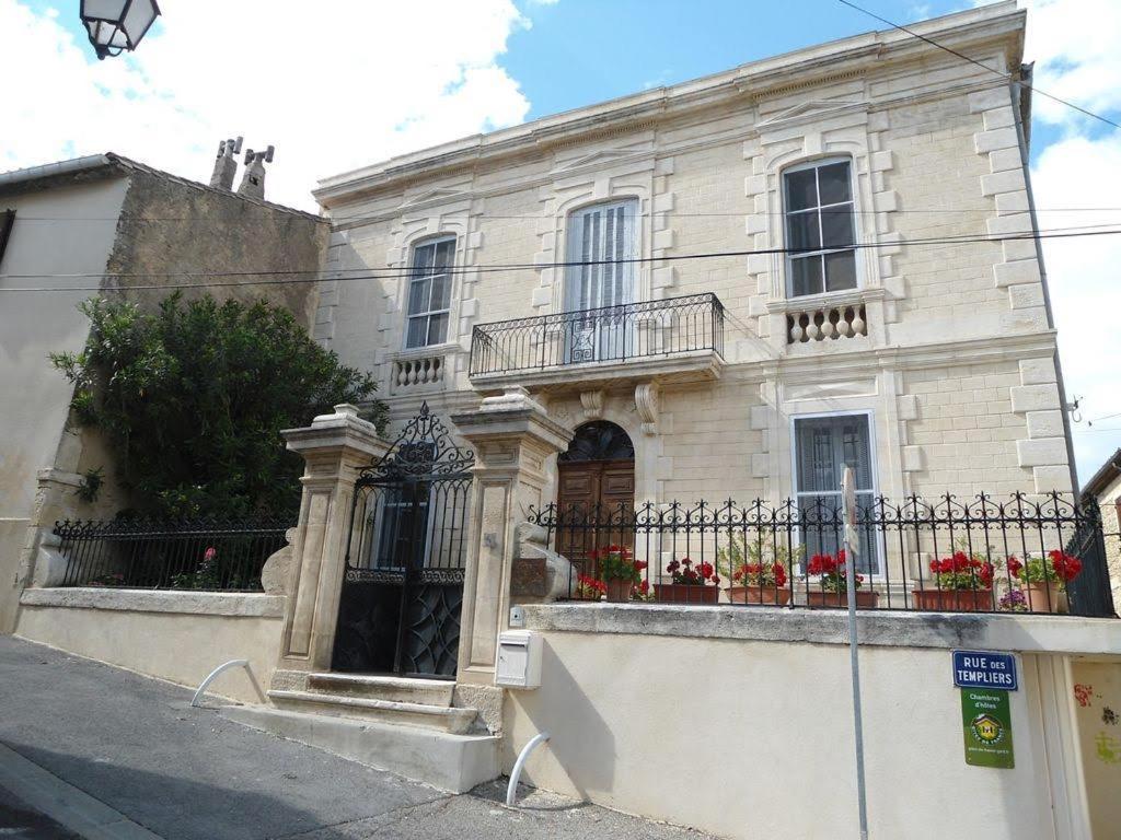 ボーヴォワザン Couleurs De Camargue Bed & Breakfast エクステリア 写真
