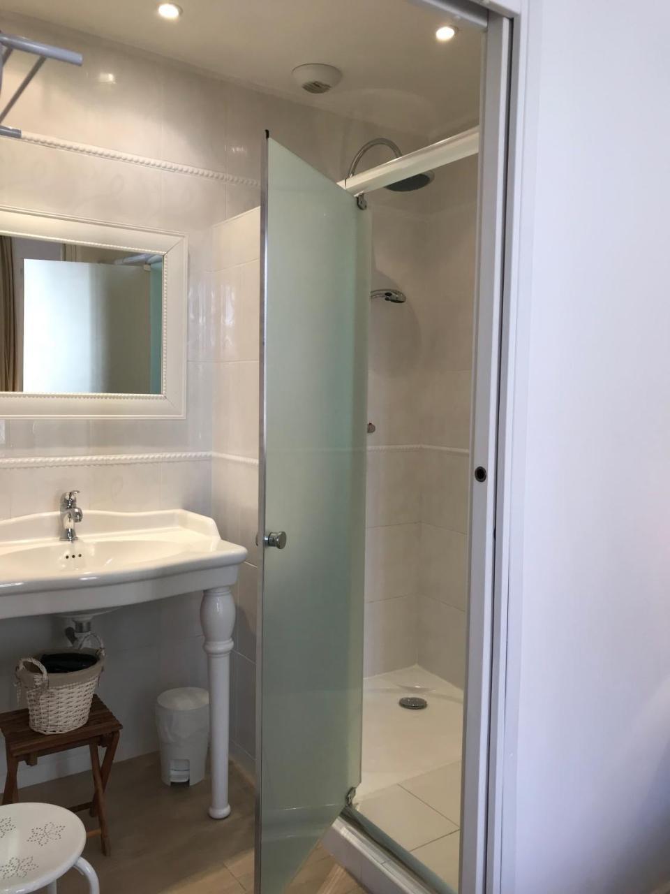 ボーヴォワザン Couleurs De Camargue Bed & Breakfast エクステリア 写真