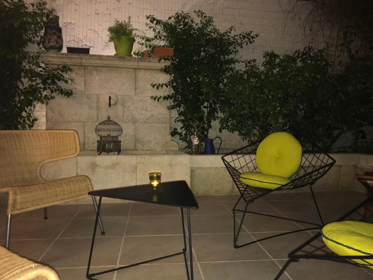 ボーヴォワザン Couleurs De Camargue Bed & Breakfast エクステリア 写真