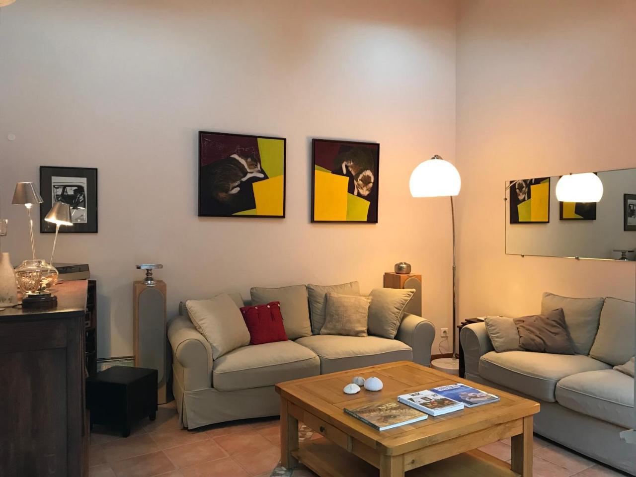 ボーヴォワザン Couleurs De Camargue Bed & Breakfast エクステリア 写真